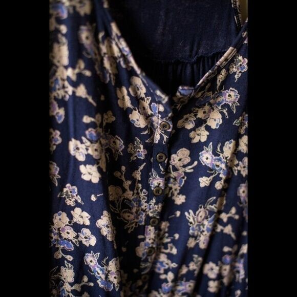 ✨Floral Print Romper✨ - Picture 3 of 4